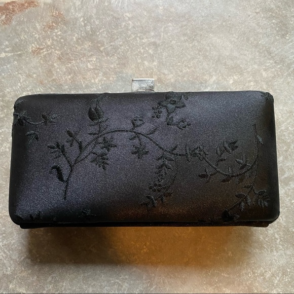 Vintage 80s Enzo Angiolini Floral Embroidered Black Satin Clutch Bag - Picture 6 of 11